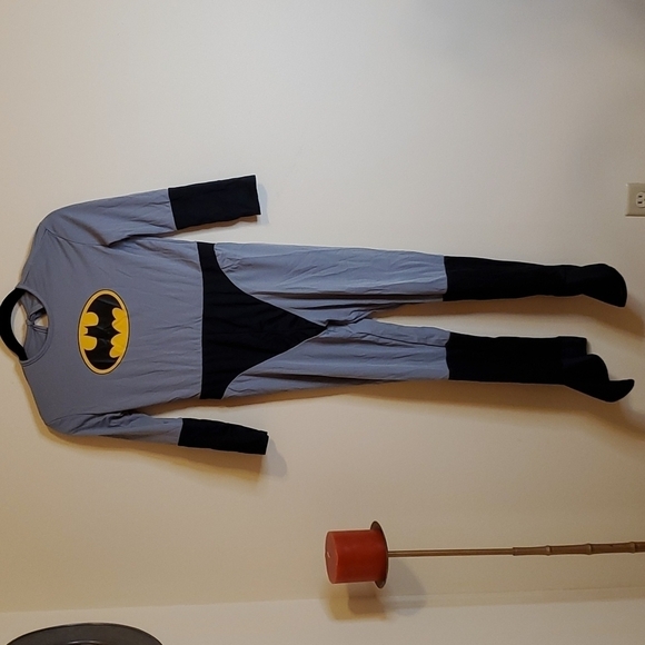 Batman Costume size Medium - Picture 1 of 8